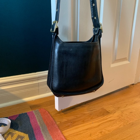 Coach Black Leather Shoulder Bag - Picture 2 of 7